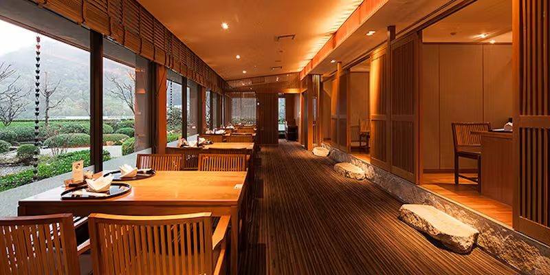 日本料理 雲海／ANAクラウンプラザホテル松山の内観