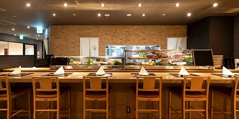 肉割烹吟次郎 品川店の内観