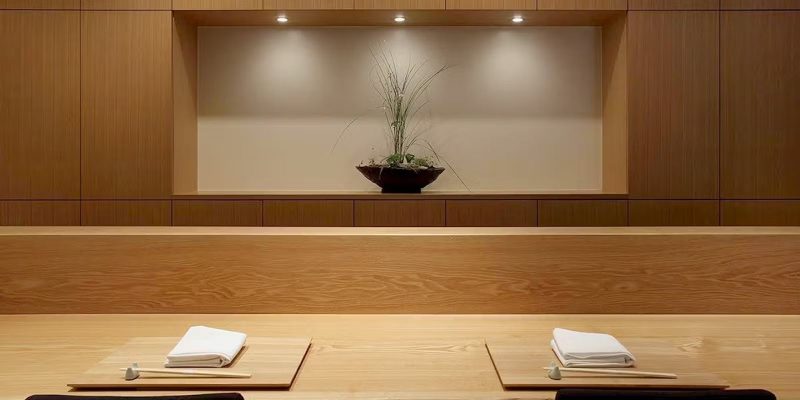 日本料理e.の内観