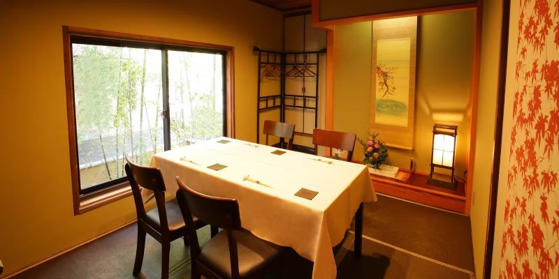 日本料理 段屋鈴江の個室