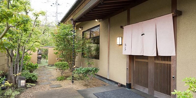 梅の花千葉店の外観